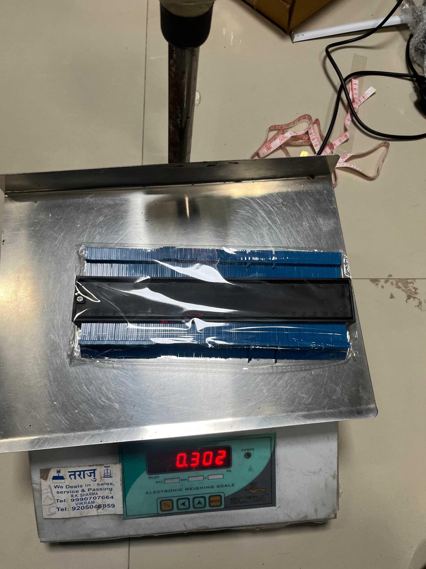 10 Inch Outline Angle Measuring Tool for Corners